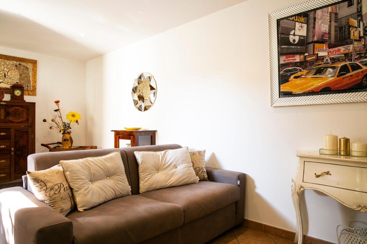 Gioviale House Pescara Apartment Bagian luar foto